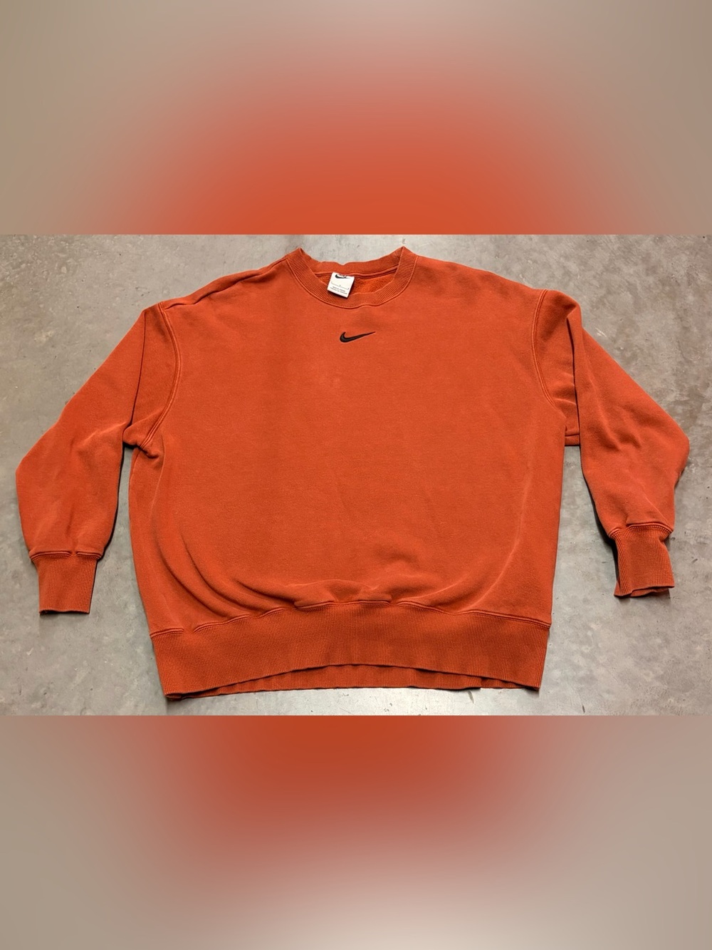 Nike Large Vintage Y2K Men’s Orange Crewneck Sweatshirt Center Swoosh